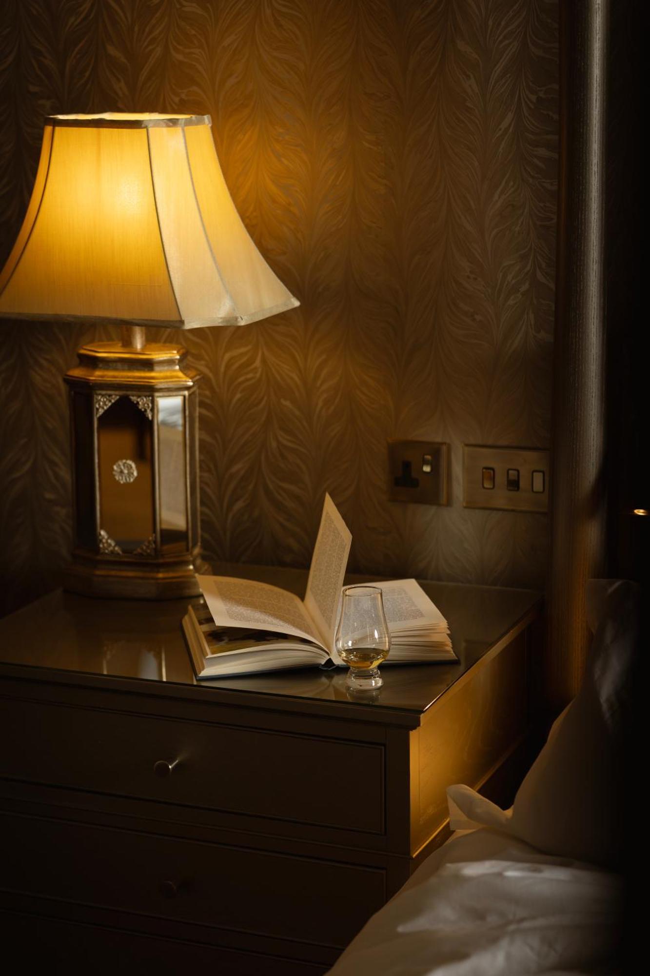 The Station Hotel Rothes Luaran gambar