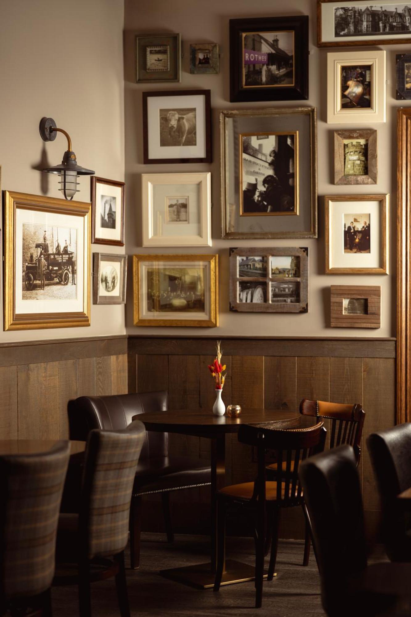 The Station Hotel Rothes Luaran gambar