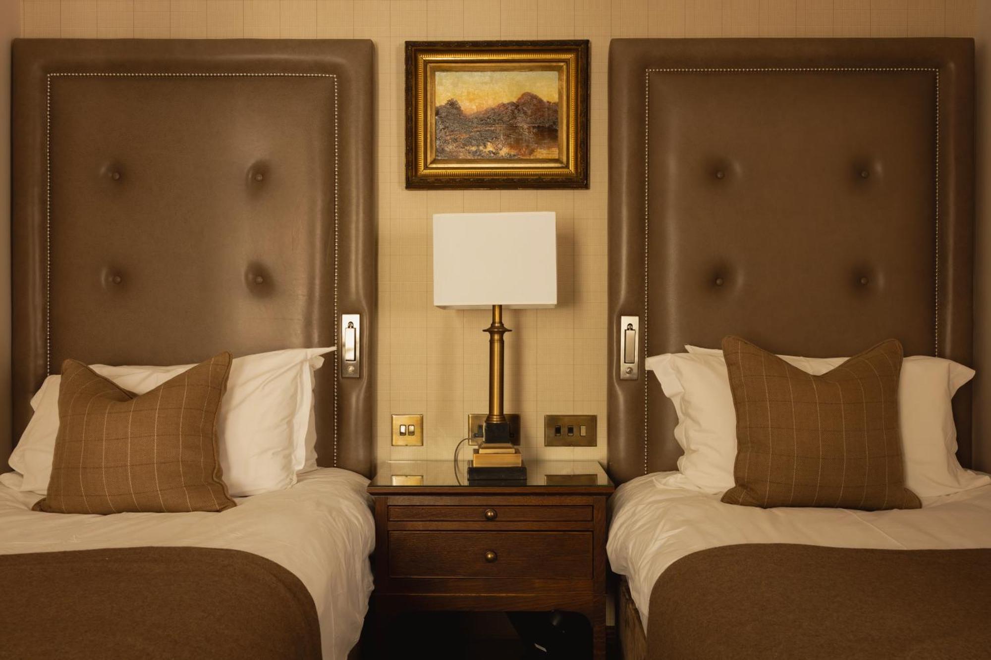 The Station Hotel Rothes Luaran gambar