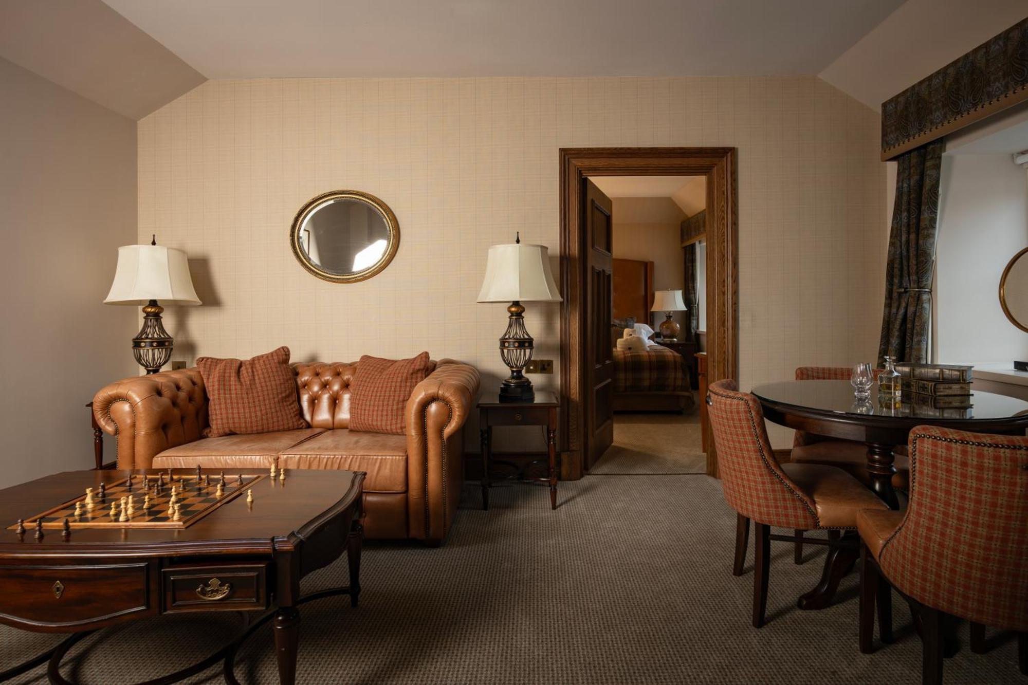 The Station Hotel Rothes Luaran gambar